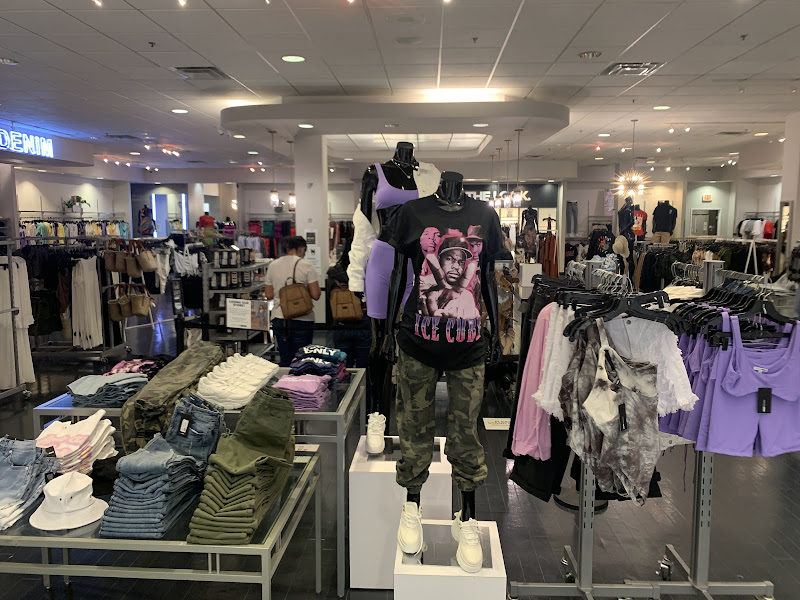 Fashion Nova