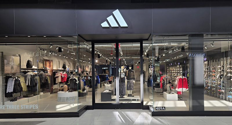 adidas Store Del Amo