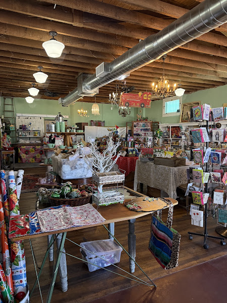 Menlo Home Goods (not same as Menlo Home & Garden next door)