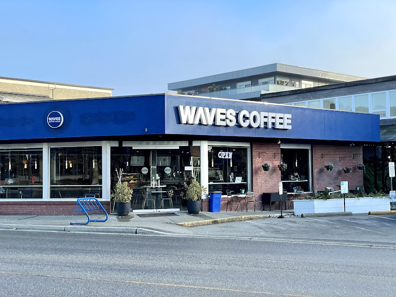Waves Coffee House
