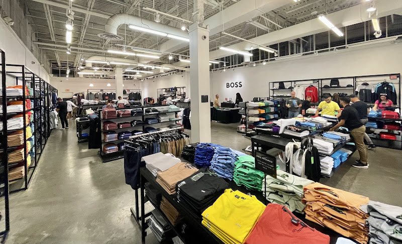 BOSS Outlet - Jersey Gardens
