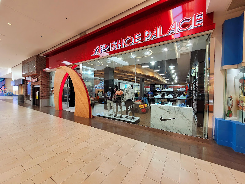 Shoe Palace