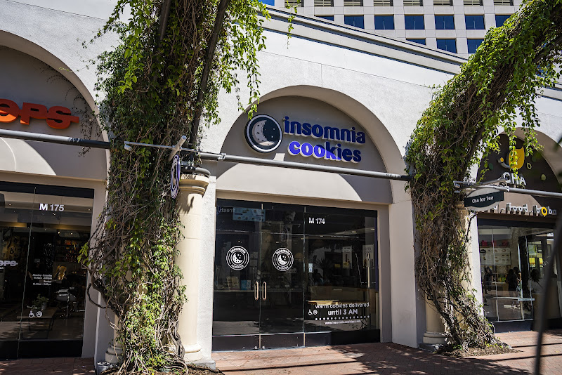 Insomnia Cookies