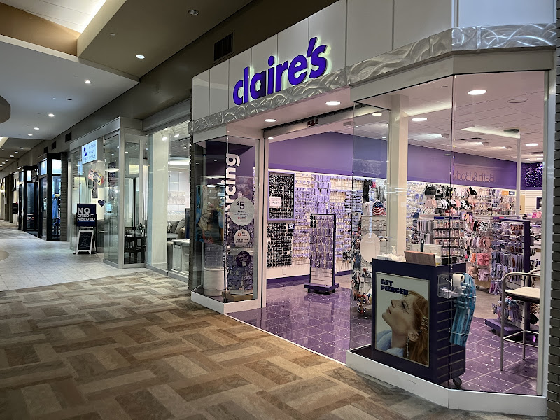 claire's