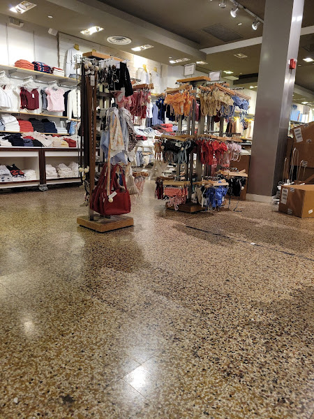 PacSun