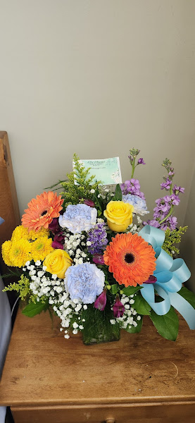 Mrs. Flowers Fresh Flowers and Gifts