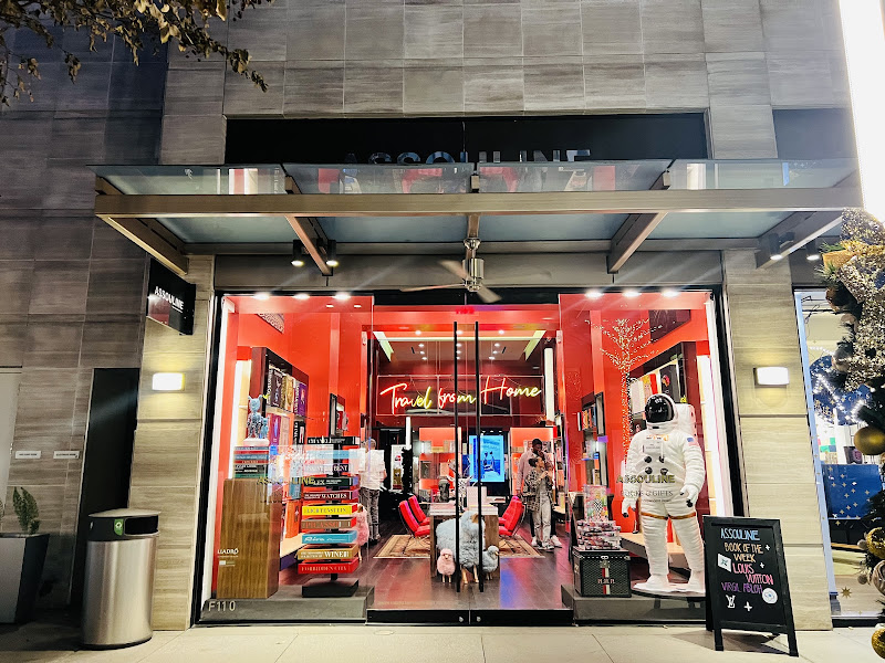 Assouline at River Oaks District