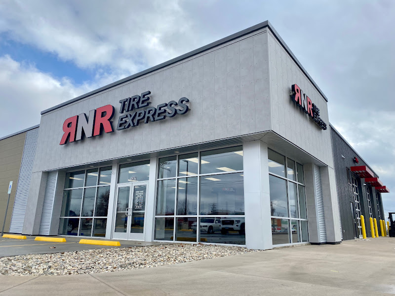 RNR Tire Express (Decatur, IL)