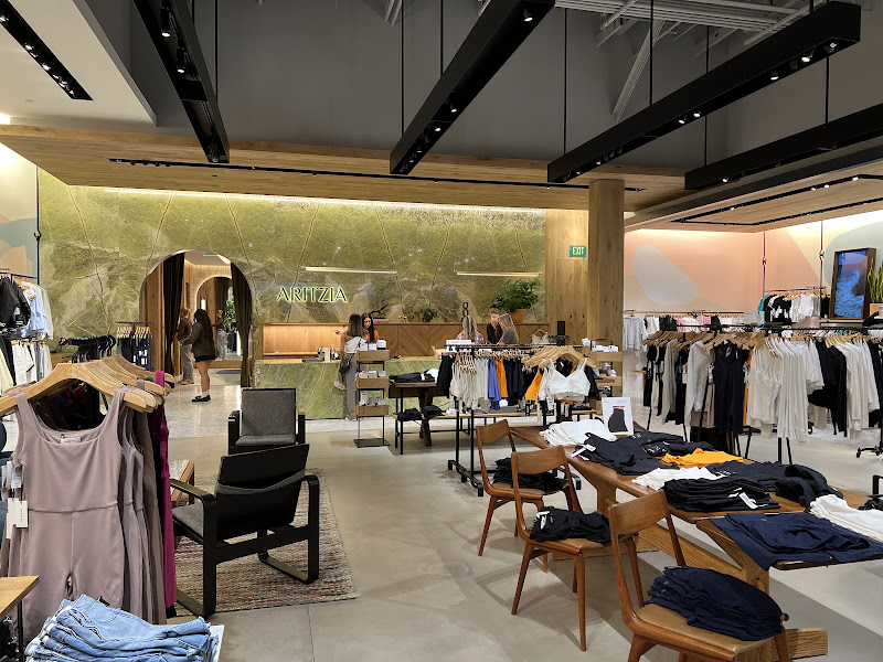 Aritzia