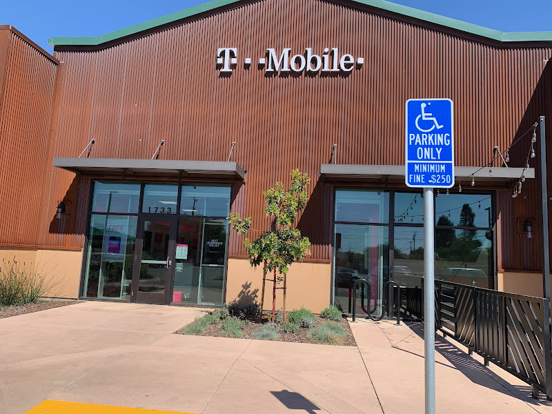 T-Mobile Authorized Retailer