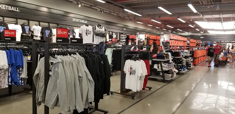 Nike Factory Store - Staten Island