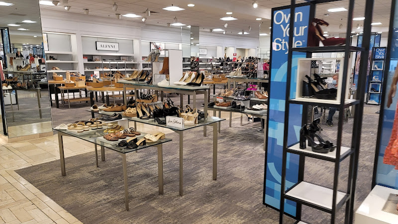 Sunglass Hut at Macy's