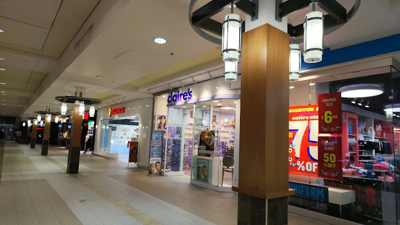 claire's