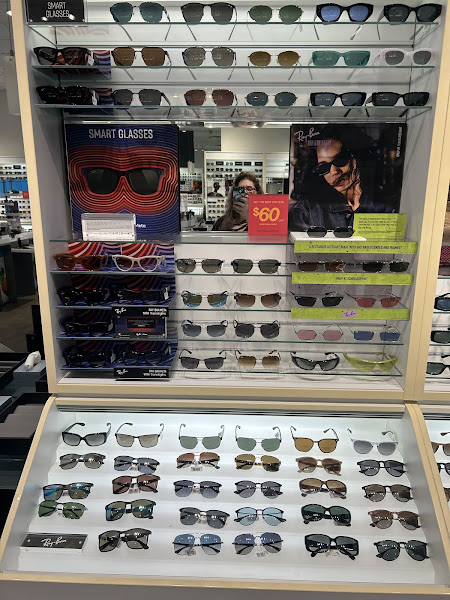 Sunglass Hut
