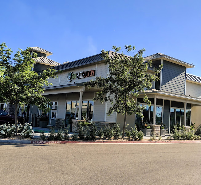 Raw Earth Juicery