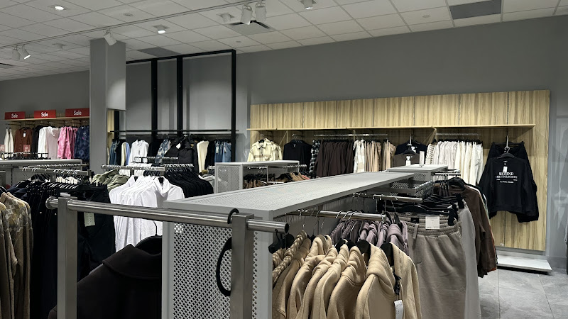 H&M