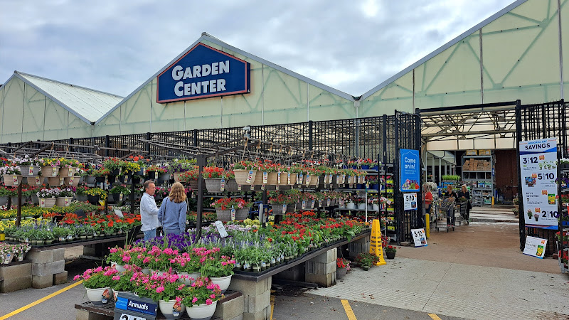 Lowe's Garden Center