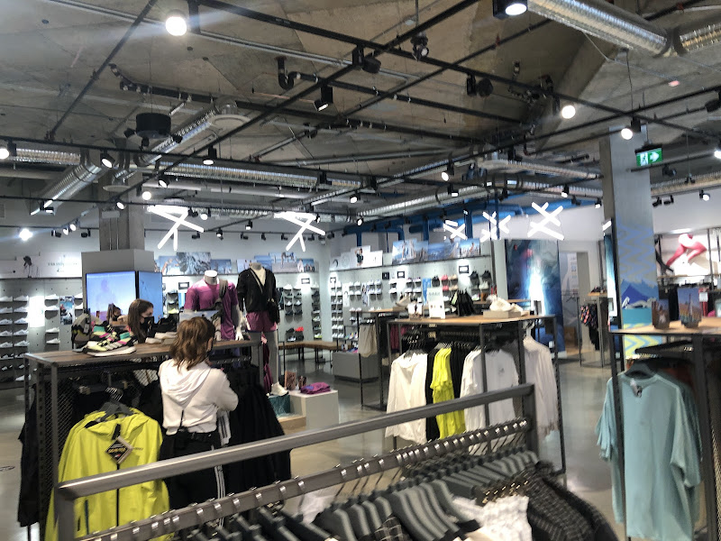adidas Sport Performance Store - Brentwood
