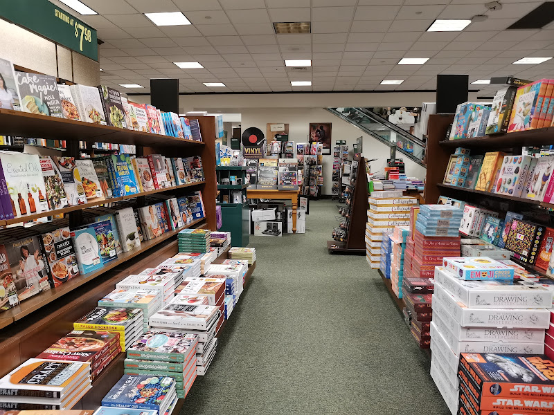 Barnes & Noble