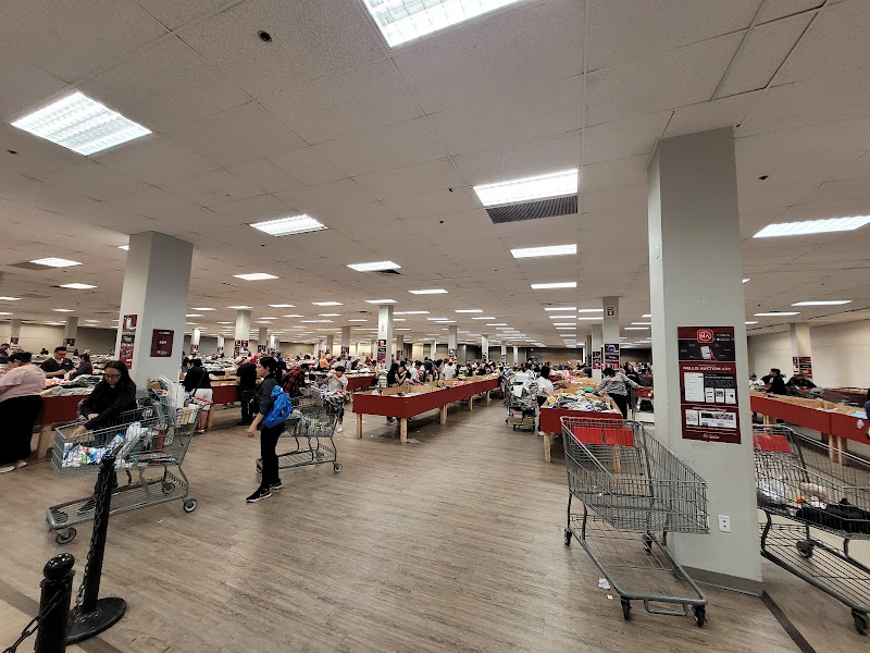 Nellis Auction Outlet