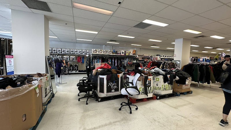 Big Box Outlet Store