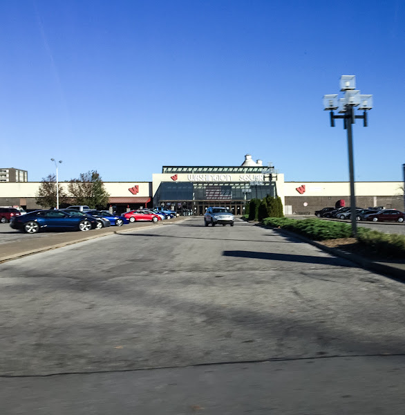 Washington Square Mall