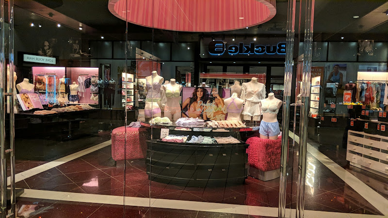Victoria's Secret & PINK