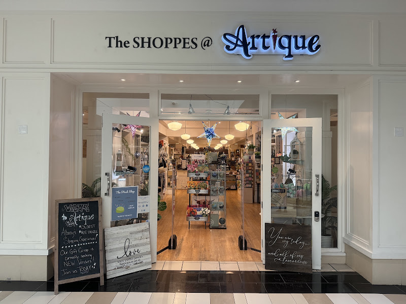 The Shoppes at Artique