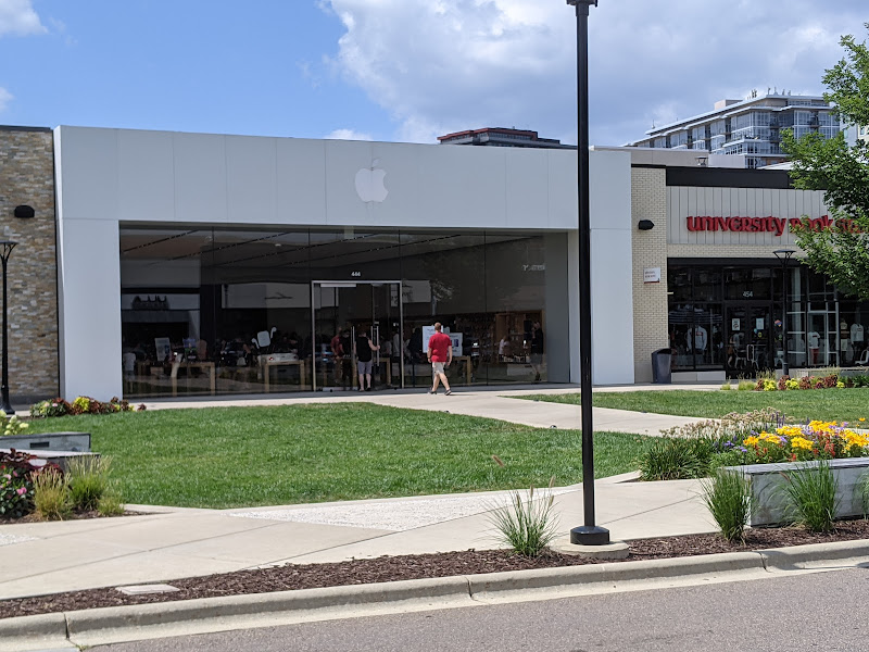 Apple Hilldale