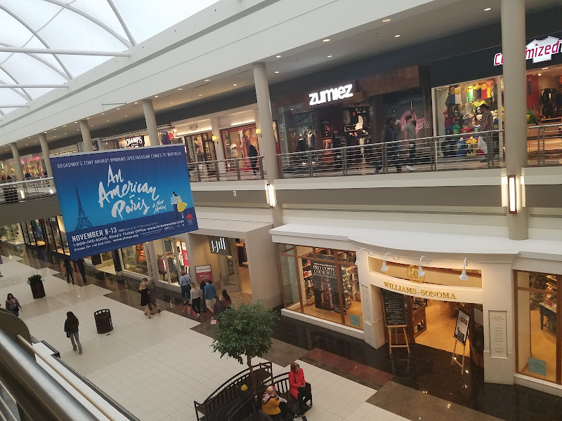 Zumiez