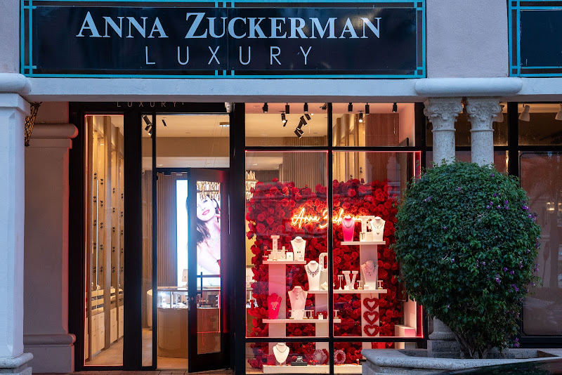 Anna Zuckerman Luxury