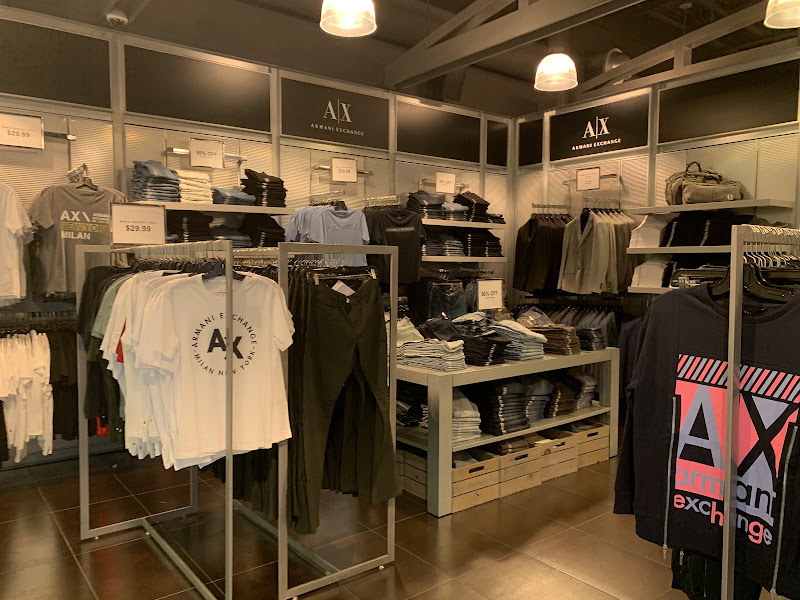 Armani Exchange Outlet