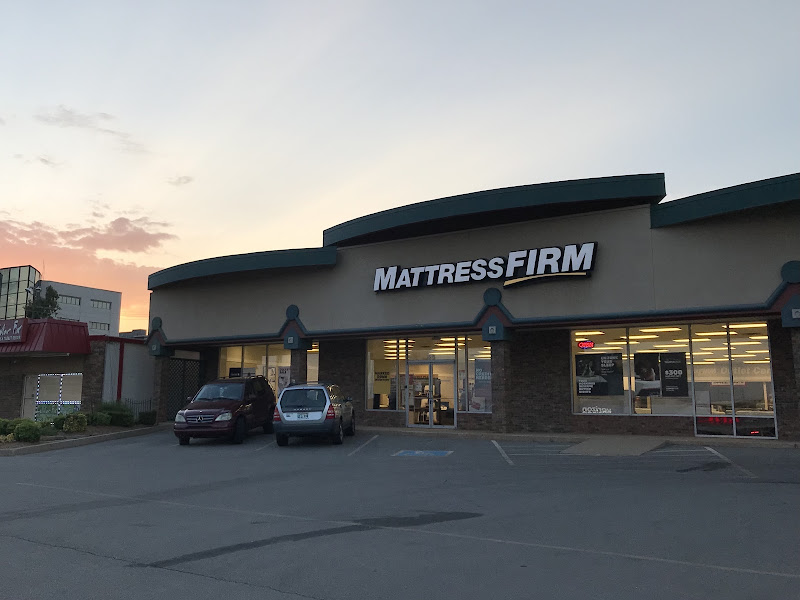 Mattress Firm Outlet - Kickingbird Plaza