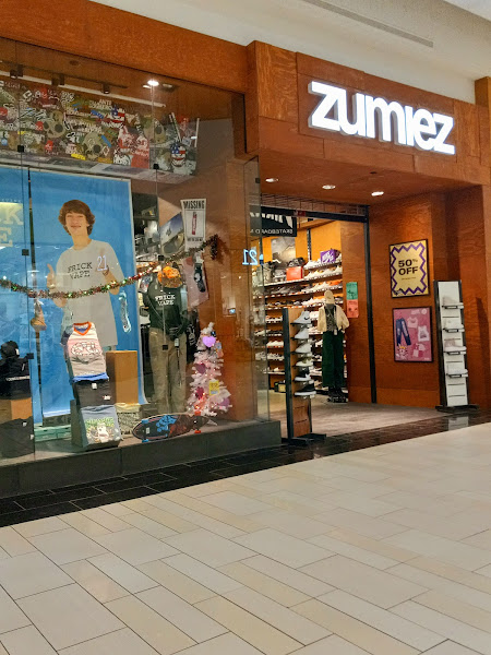 Zumiez