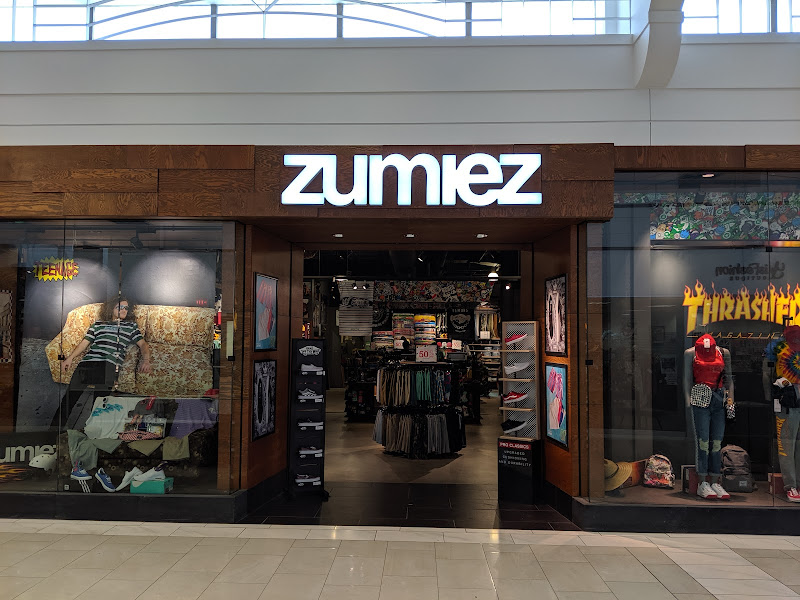 Zumiez