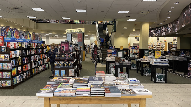 Barnes & Noble