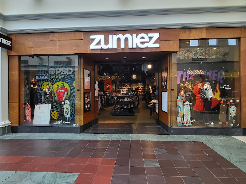 Zumiez