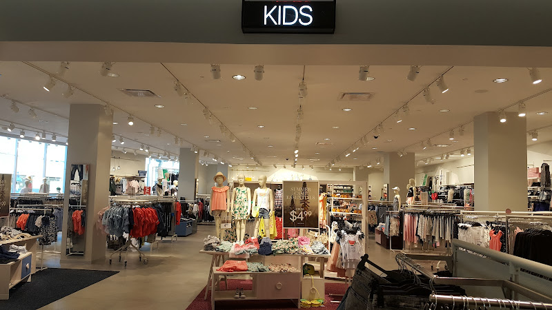H&M