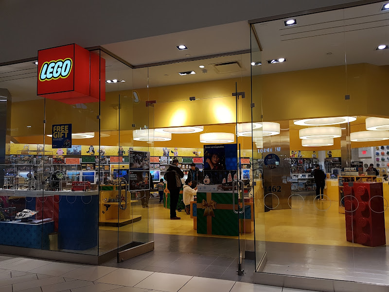 The LEGO® Store Jersey Gardens