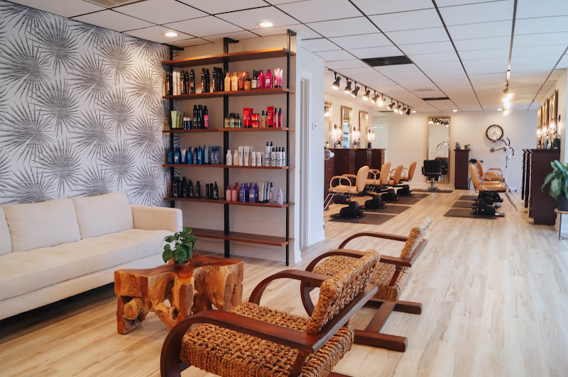 Renardé Salon