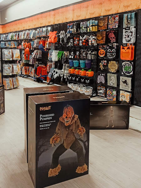 Spirit Halloween