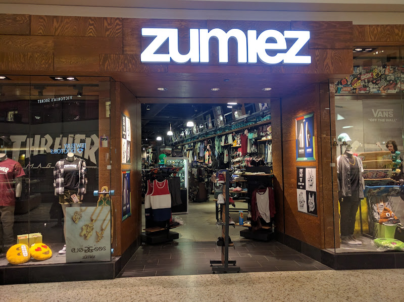 Zumiez