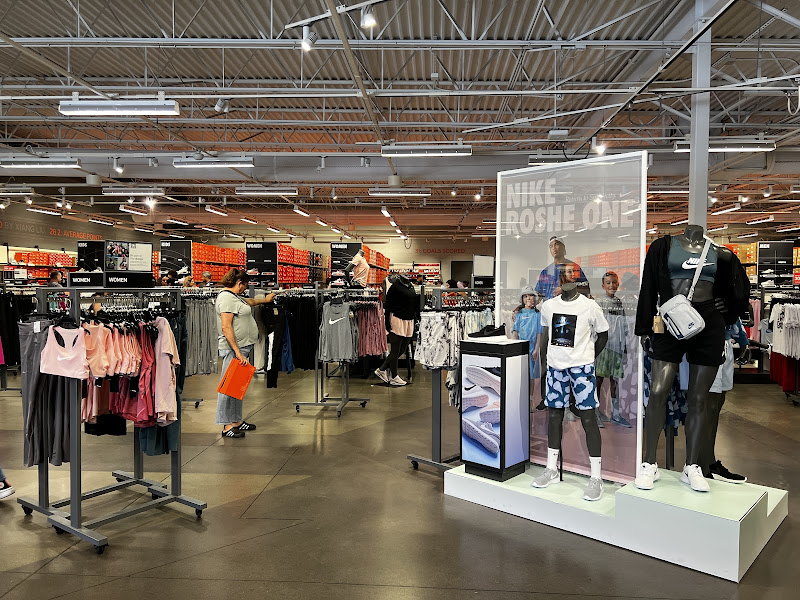 Nike Factory Store - Canutillo