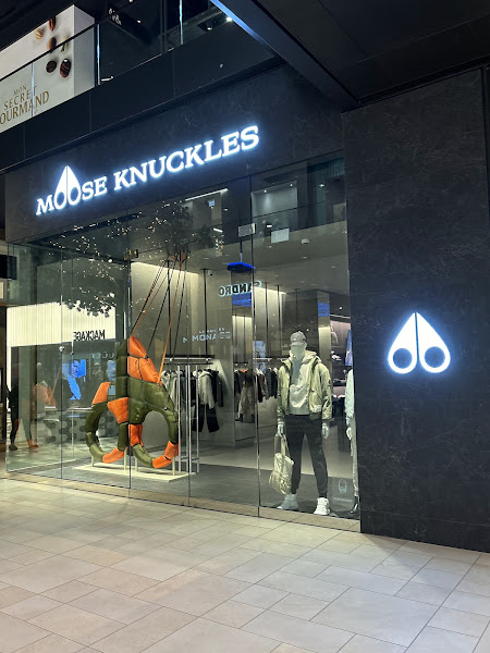Moose Knuckles Montreal Royalmount