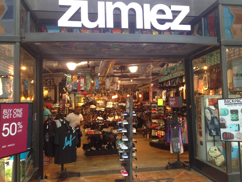 Zumiez