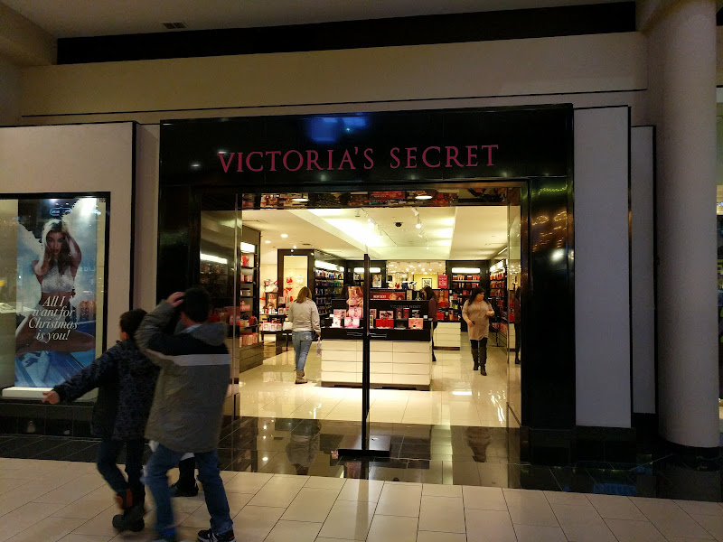 Victoria's Secret & PINK