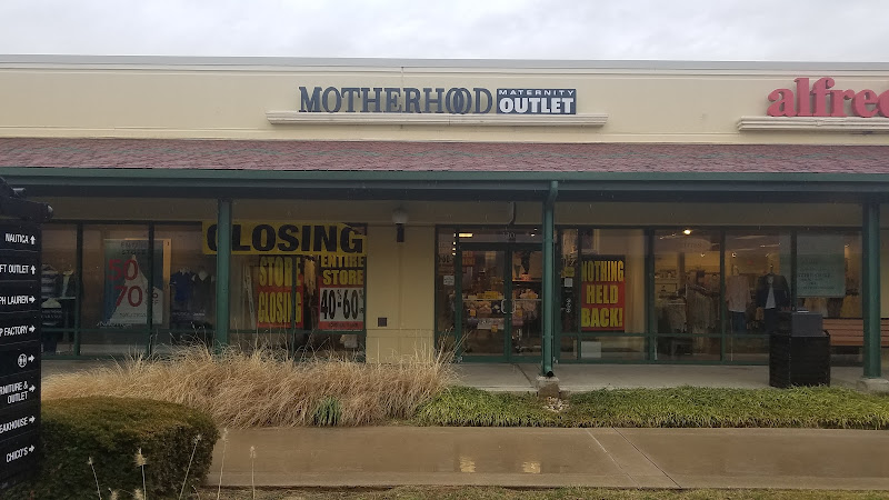 Motherhood Maternity Outlet