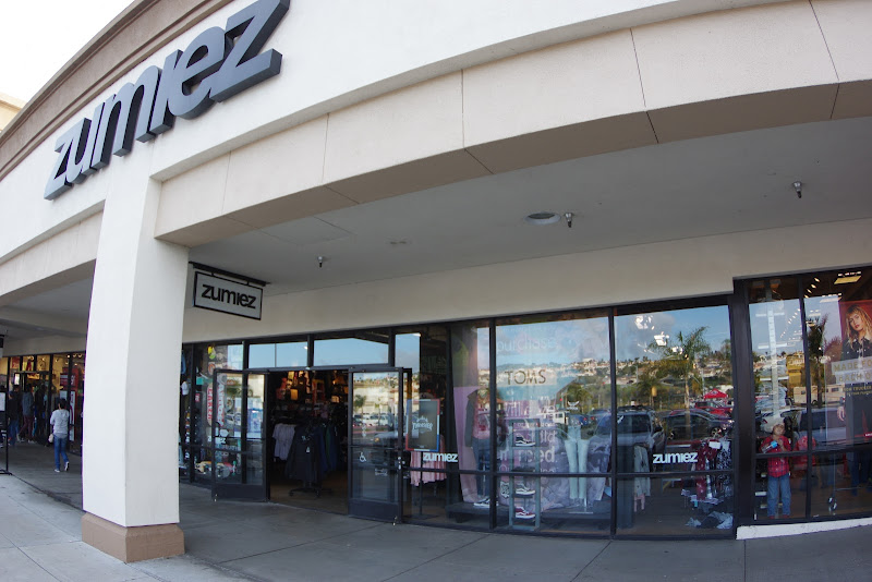 Zumiez