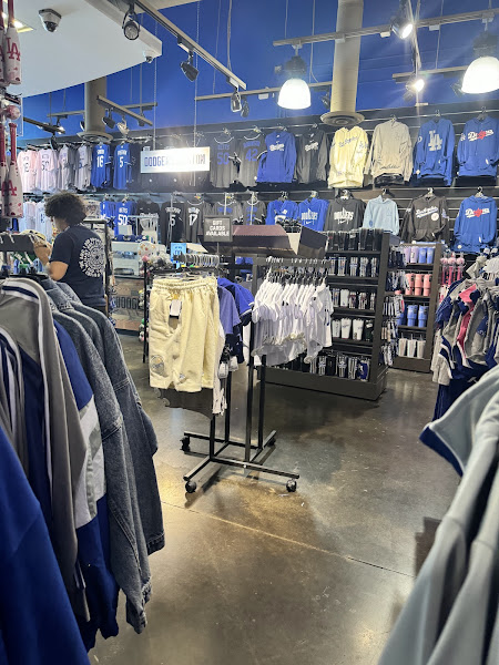 Dodger's Store