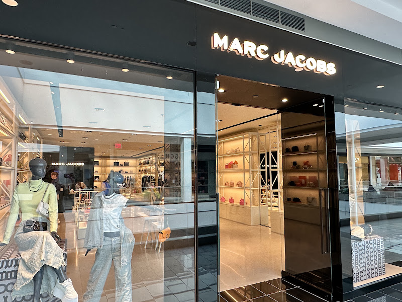 Marc Jacobs - King of Prussia